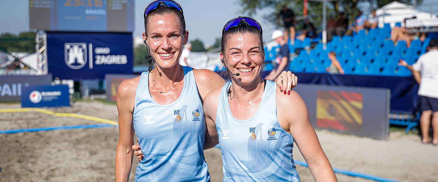 Indoor and on the sand Bartkowiak and Lakomy’s handball journey together continues to evolve