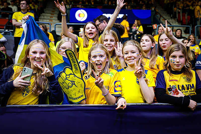 IHF | Unbeaten Sweden make the most of record-breaking fan support