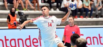 Experience and power of Croatia proves too much on historic day for Kosovo