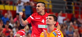 Bahrain and Argentina fight for last 16