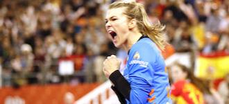 Netherlands take first world title with last-second penalty