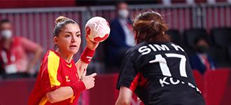 Four teams fight for two remaining quarter-final berths in Group A