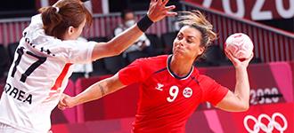 Continents clash in women's Group A
