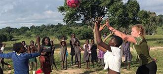 Handball links Norway to emerging countries via Sports Peace Corps
