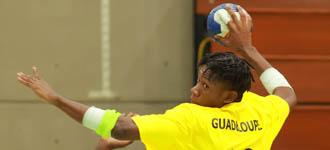Mexico and Guadeloupe maintain perfect record
