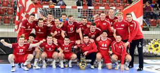 Switzerland win traditional Yellow Cup