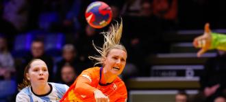 Netherlands hit 40-goal mark in big win against Argentina