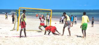 'Caravan' of beach handball expanding sport in Kenya