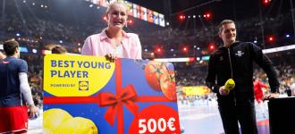 Leuchter sees “Best Young Player Powered by Lidl” award celebrated in packed arena in Cologne