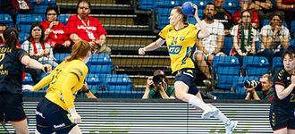 Sweden fire on all cylinders to clinch big win over Japan