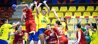 Romania claim hard-fought victory in opening game against Brazil