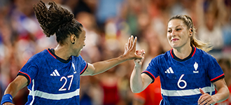 Paris 2024 | Valentini scores in double digits to lift France to second win