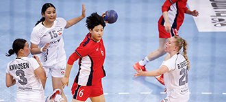 Hosts China claim record win as Denmark, Hungary and Norway ease past their riva…