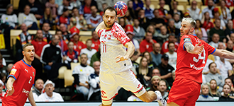 Czechia and Poland split points to keep hopes of progression alive