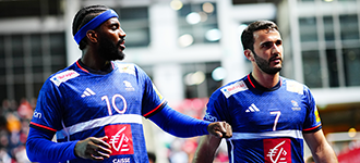 France throw off challenging campaign with a convincing win against Qatar