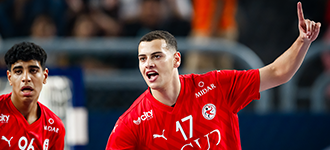Egypt deliver pitch perfect start, France and Spain record lopsided wi…