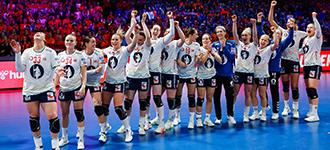 Machine-like Norway chase new records in crunch final