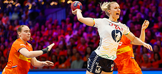 Norway dominate Netherlands to reach tenth World Championship final
