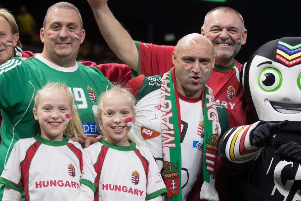 Hungary fans with STAN