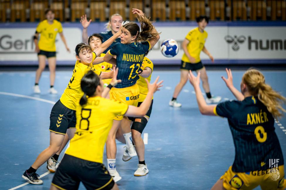 Sweden versus Japan