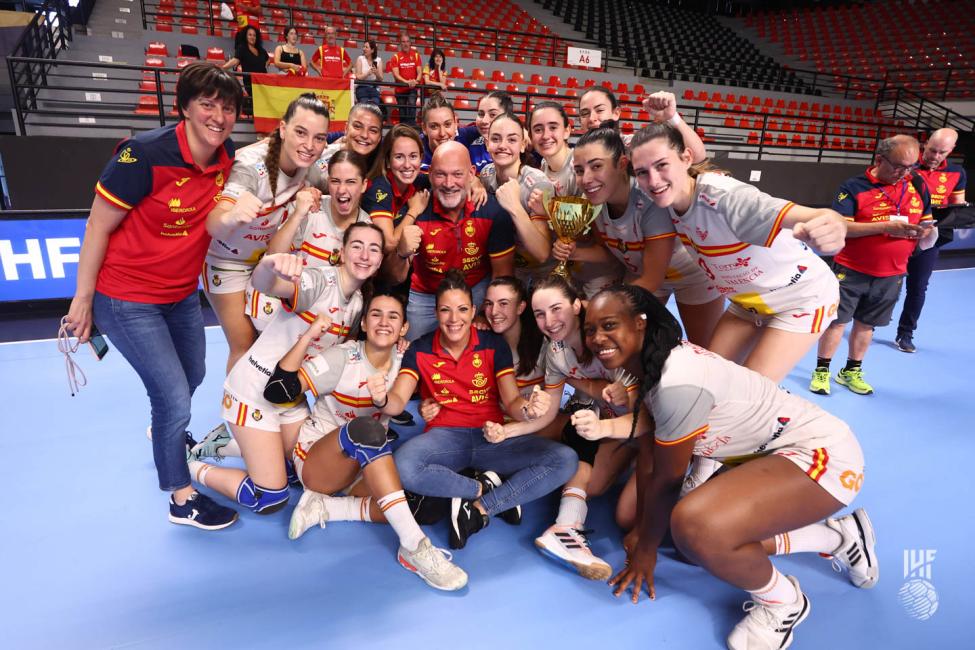 Spain group photo
