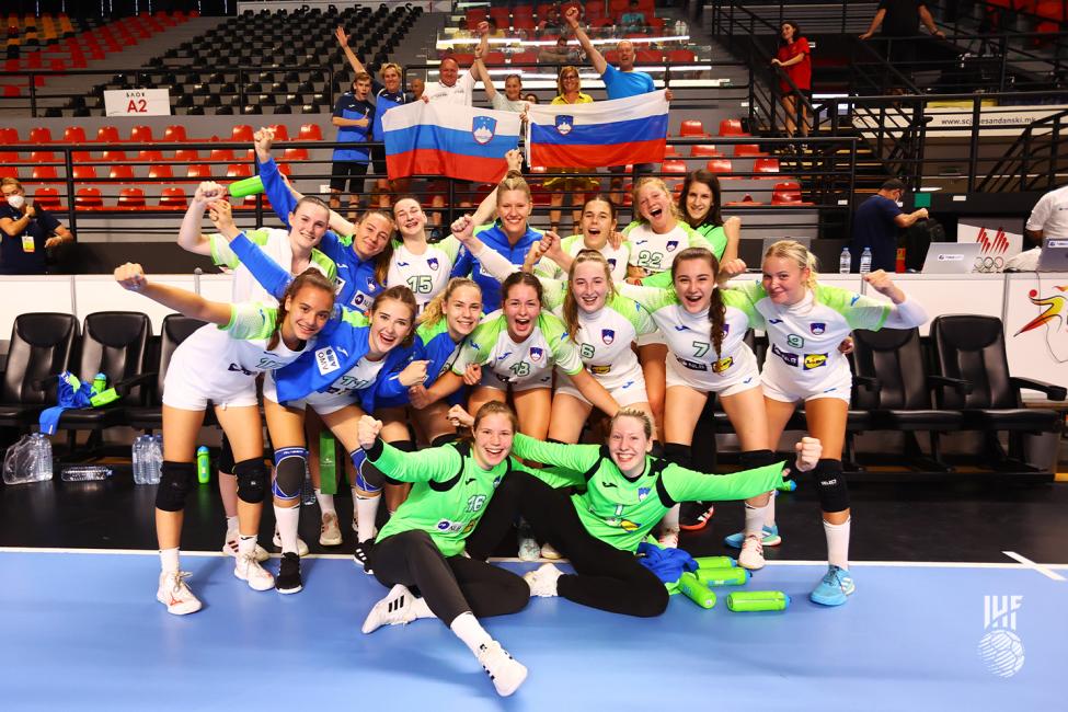 Slovenia group photo