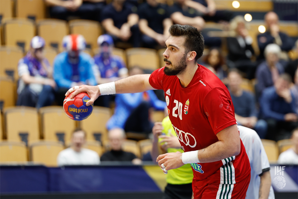 Hungary player shooting