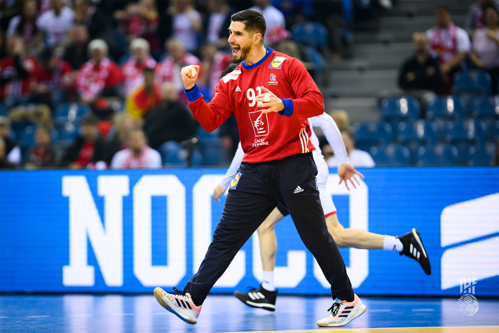 France goalkeeper celebrating