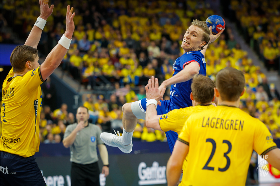 Iceland player shooting