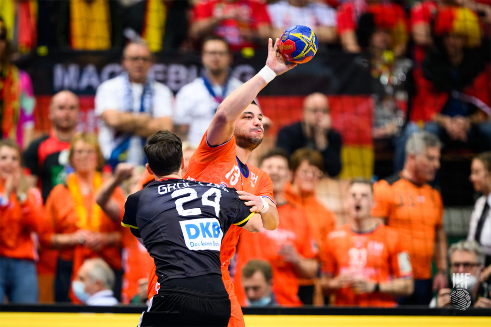 Netherlands player attacking