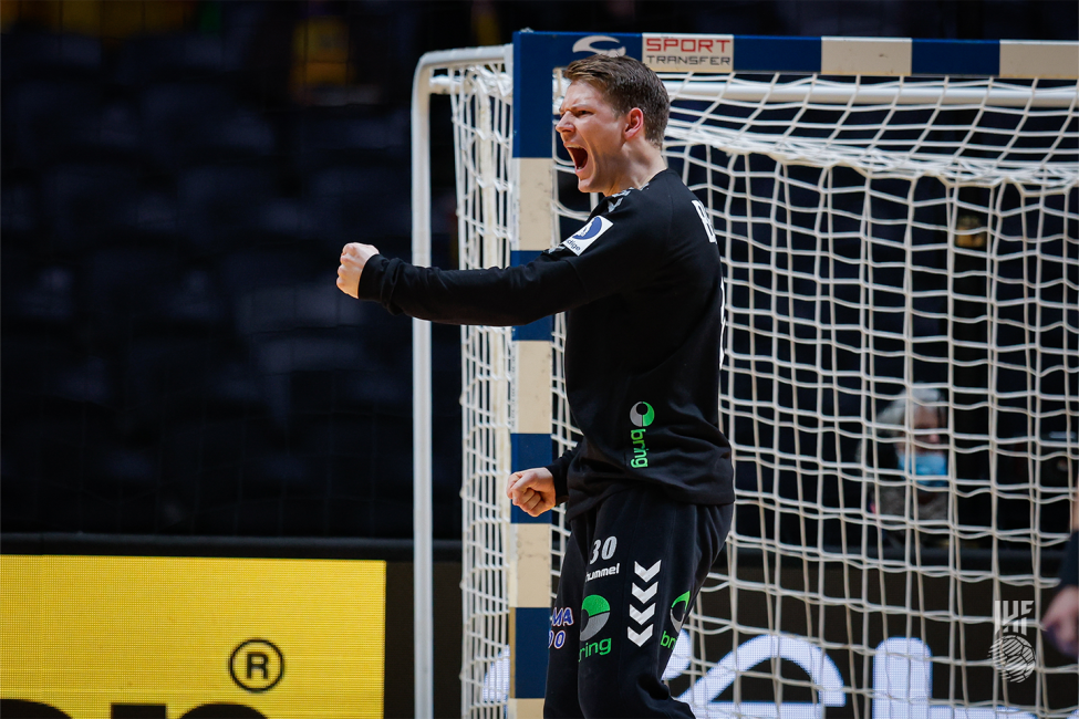 Norway goalkeeper celebrating