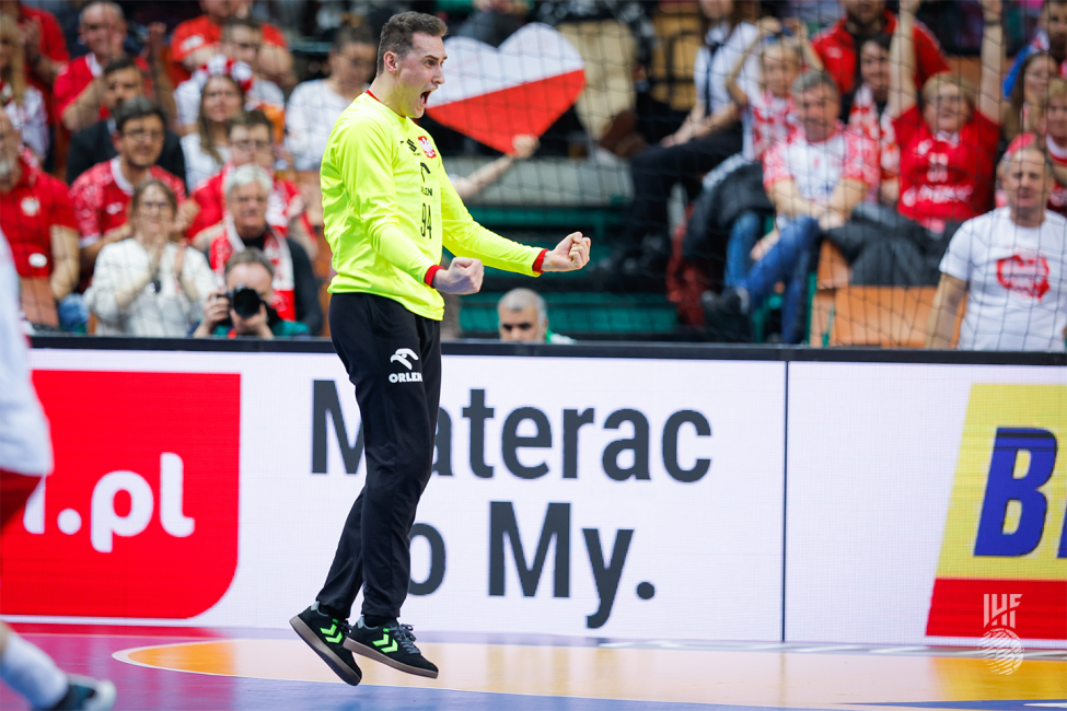 Poland goalkeeper celebrating