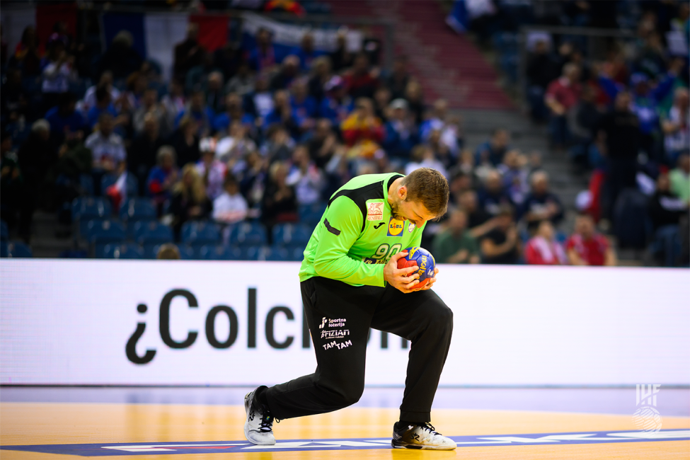 Slovenia goalkeeper celebrating