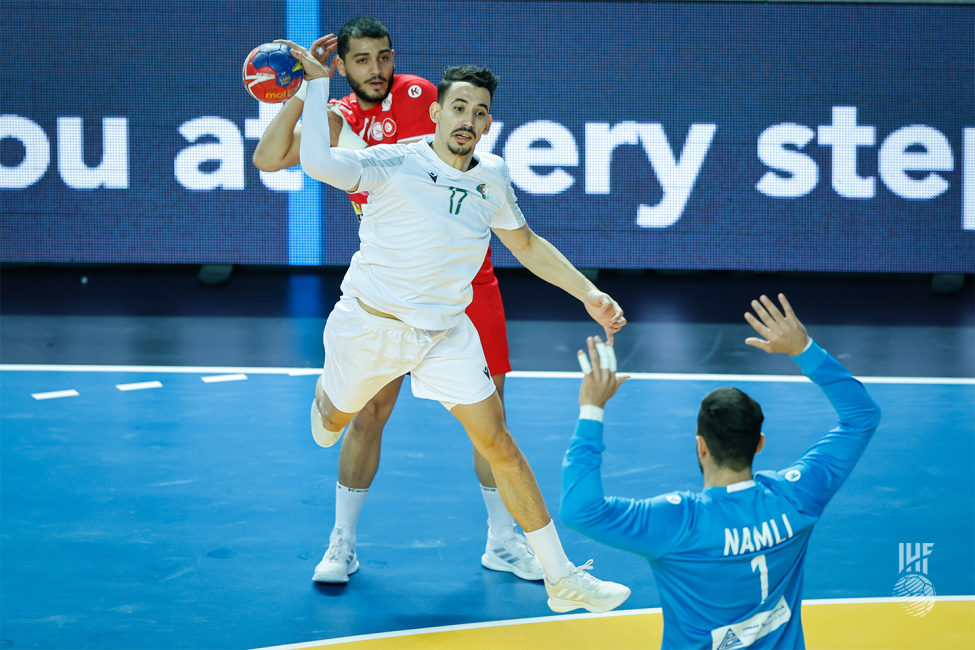 Algeria player shooting