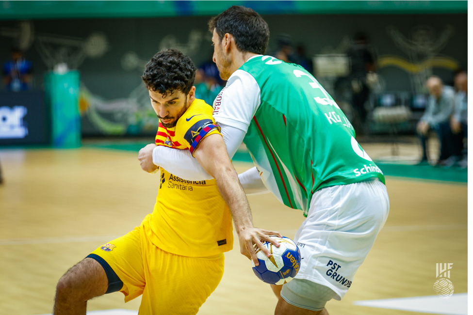 Barcelona player in attack