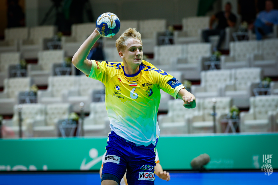 Kielce player ready to shoot