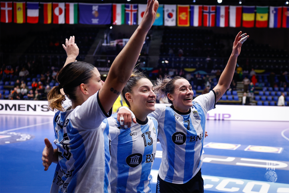 Argentina players celebrating