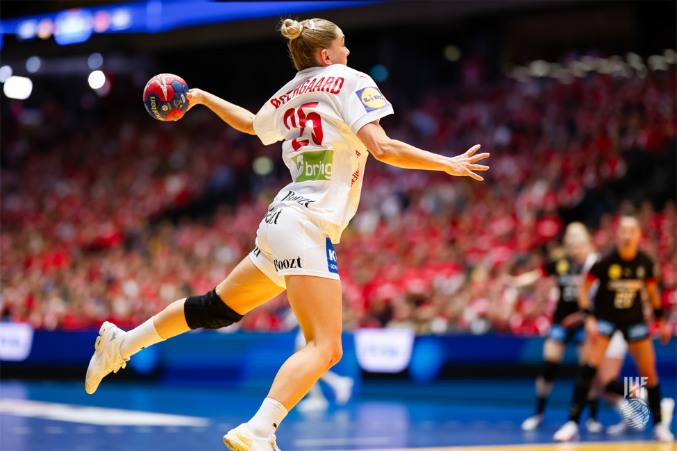 Denmark player shooting