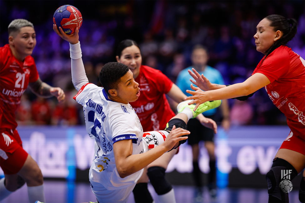 Iceland player shooting