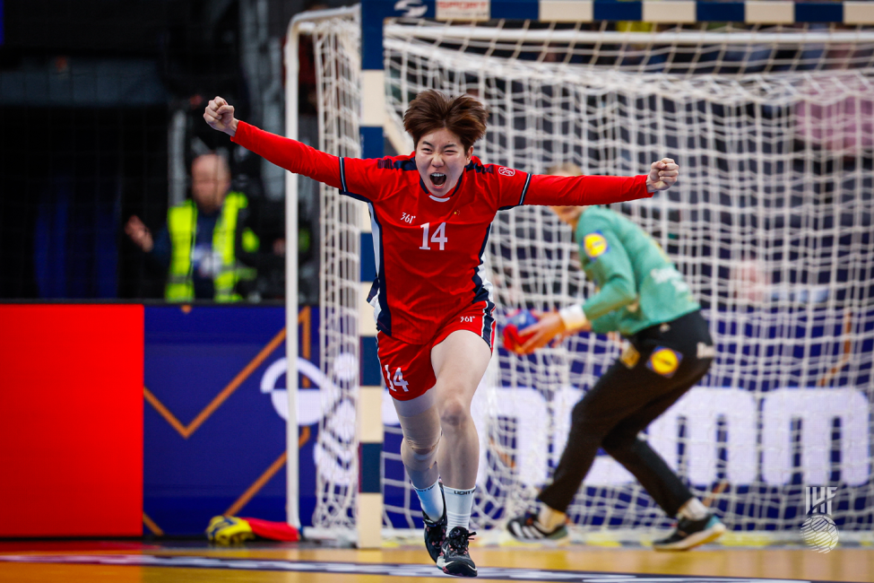 China player celebrating