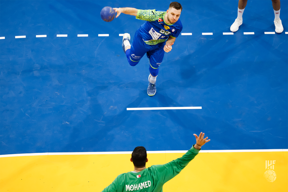Slovenia player shooting a penalty