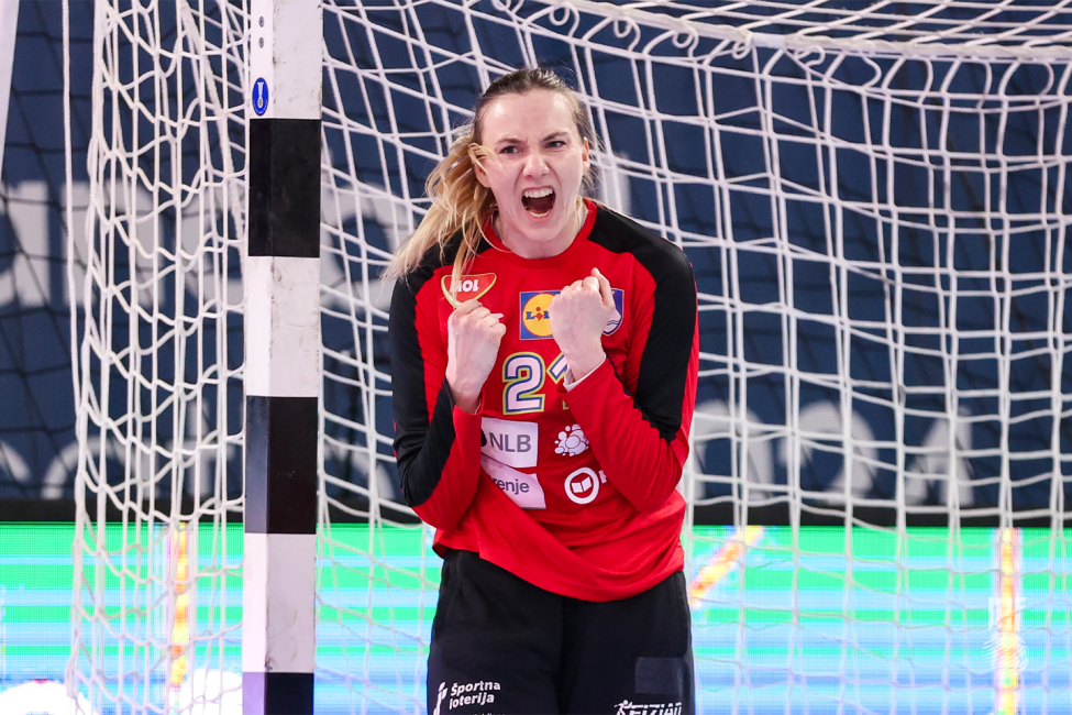 Slovenia goalie celebrating
