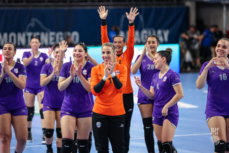 Paraguay players celebrating