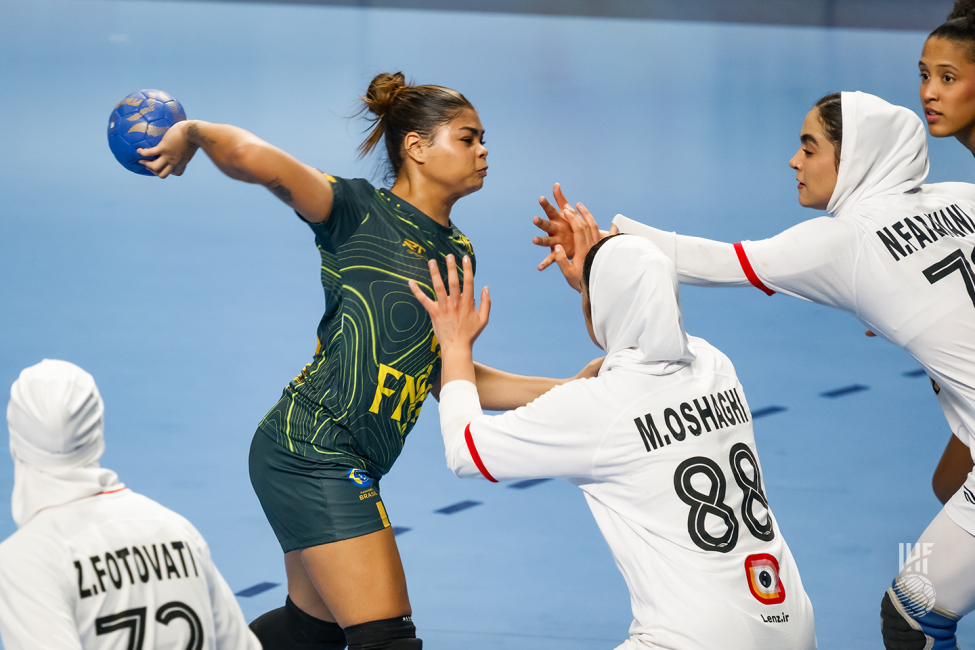 Brazil player shooting
