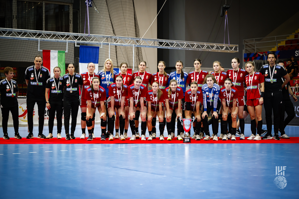 Hungary team with the trophy