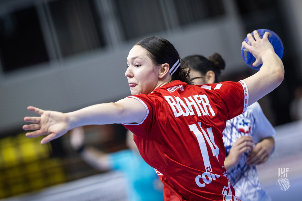 Switzerland player shooting