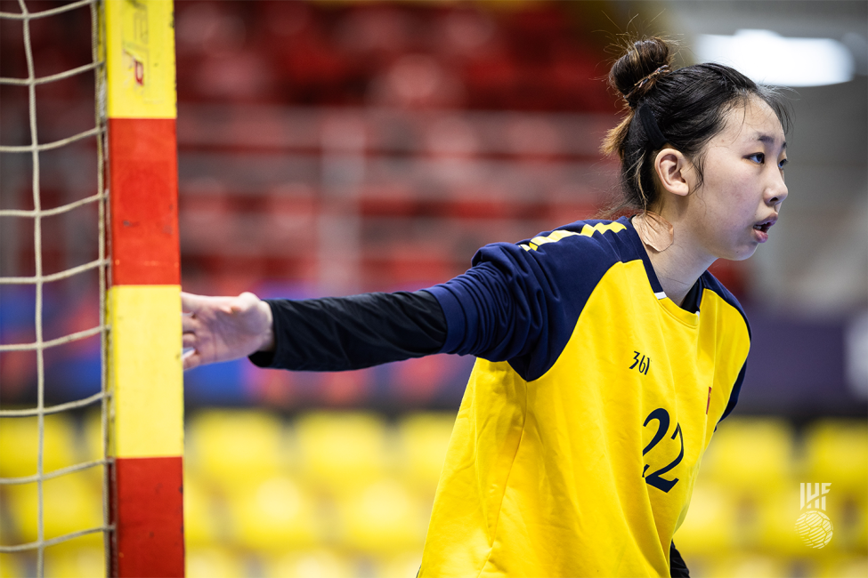 China goalie