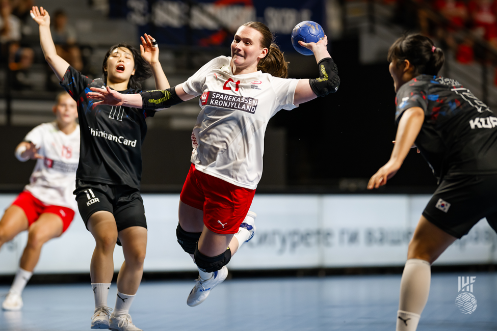 Denmark player shooting