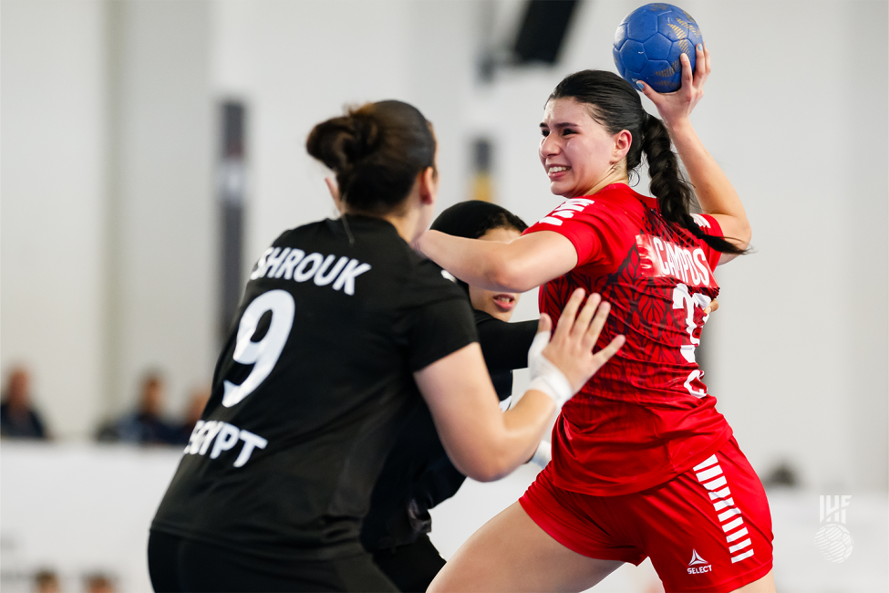 Chile in attack