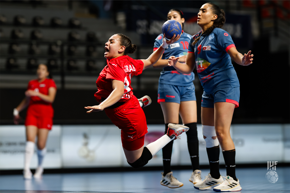 Egypt player shooting